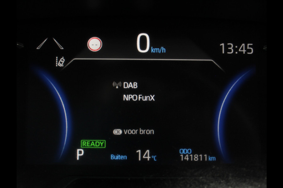 Toyota RAV4 2.5 Hybrid Bi-Tone CAMERA | ADAPCRUISE | LED | NAVI | STOELVERW | CLIMATE Toyota RAV4 2.5 Hybrid Bi-Tone CAMERA | ADAPCRUISE | LED | NAVI | STOELVERW | CLIMATE