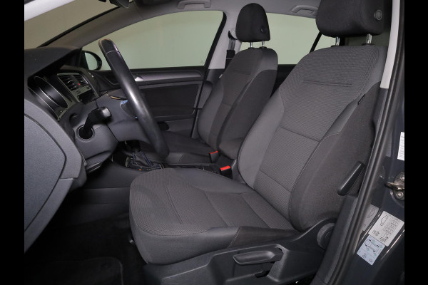 Volkswagen e-Golf E-DITION 136 pk | Autom. airco | Navigatie | Parkeersensoren | Adaptieve cruise control | LED koplampen | Volkswagen e-Golf E-DITION 136 pk | Autom. airco | Navigatie | Parkeersensoren | Adaptieve cruise control | LED koplampen |