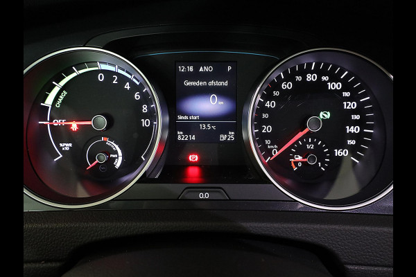 Volkswagen e-Golf E-DITION 136 pk | Autom. airco | Navigatie | Parkeersensoren | Adaptieve cruise control | LED koplampen | Volkswagen e-Golf E-DITION 136 pk | Autom. airco | Navigatie | Parkeersensoren | Adaptieve cruise control | LED koplampen |