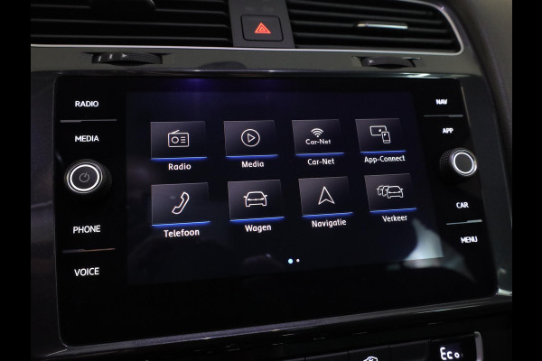 Volkswagen e-Golf E-DITION 136 pk | Autom. airco | Navigatie | Parkeersensoren | Adaptieve cruise control | LED koplampen | Volkswagen e-Golf E-DITION 136 pk | Autom. airco | Navigatie | Parkeersensoren | Adaptieve cruise control | LED koplampen |