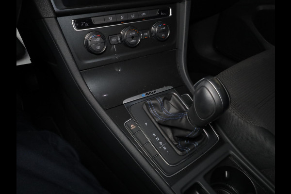 Volkswagen e-Golf E-DITION 136 pk | Autom. airco | Navigatie | Parkeersensoren | Adaptieve cruise control | LED koplampen | Volkswagen e-Golf E-DITION 136 pk | Autom. airco | Navigatie | Parkeersensoren | Adaptieve cruise control | LED koplampen |