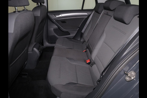 Volkswagen e-Golf E-DITION 136 pk | Autom. airco | Navigatie | Parkeersensoren | Adaptieve cruise control | LED koplampen | Volkswagen e-Golf E-DITION 136 pk | Autom. airco | Navigatie | Parkeersensoren | Adaptieve cruise control | LED koplampen |