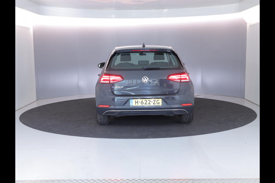 Volkswagen e-Golf E-DITION 136 pk | Autom. airco | Navigatie | Parkeersensoren | Adaptieve cruise control | LED koplampen | Volkswagen e-Golf E-DITION 136 pk | Autom. airco | Navigatie | Parkeersensoren | Adaptieve cruise control | LED koplampen |