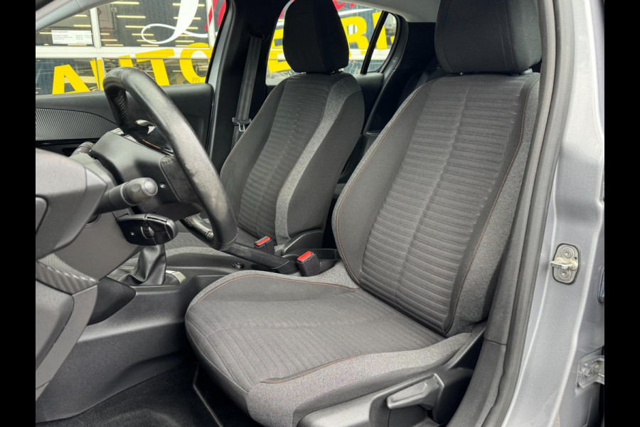 Peugeot 208 1.2 PureTech Active Pack - Navigatie / Apple CarPlay I Airco I LED I PDC I Dealer onderhouden Peugeot 208 1.2 PureTech Active Pack - Navigatie / Apple CarPlay I Airco I LED I PDC I Dealer onderhouden