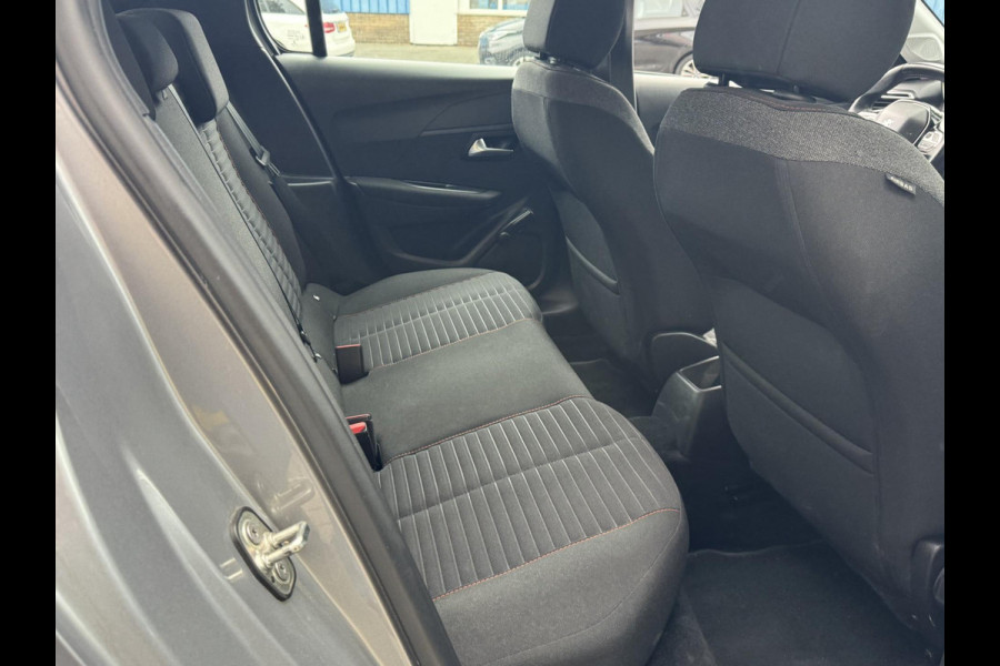 Peugeot 208 1.2 PureTech Active Pack - Navigatie / Apple CarPlay I Airco I LED I PDC I Dealer onderhouden Peugeot 208 1.2 PureTech Active Pack - Navigatie / Apple CarPlay I Airco I LED I PDC I Dealer onderhouden
