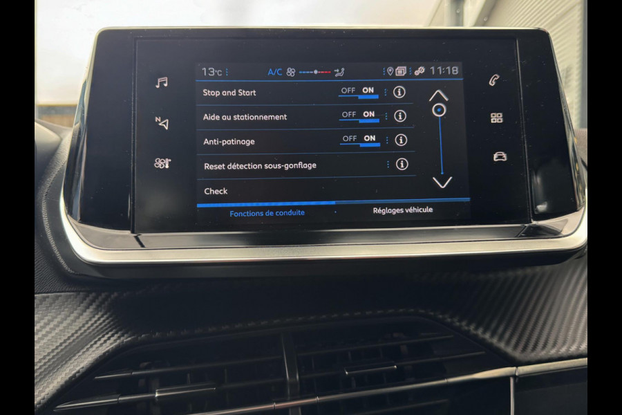 Peugeot 208 1.2 PureTech Active Pack - Navigatie / Apple CarPlay I Airco I LED I PDC I Dealer onderhouden Peugeot 208 1.2 PureTech Active Pack - Navigatie / Apple CarPlay I Airco I LED I PDC I Dealer onderhouden