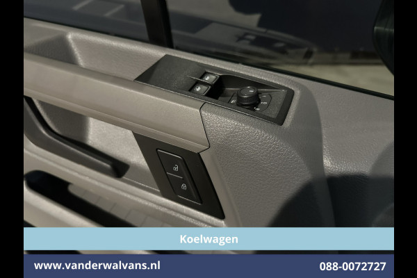 Volkswagen Crafter 2.0 TDI 177pk Automaat L3H3 L2H2 Koelwagen Vriezen -20°C tot verwarmen + 25°C Fabrieksgarantie Euro6 Airco | Camera Apple Carplay, Android Auto, Cruisecontrol, Massagestoel, Chauffeursstoel, Bijrijdersbank, 3000kg trekvermogen Volkswagen Crafter 2.0 TDI 177pk Automaat L3H3 L2H2 Koelwagen Vriezen -20°C tot verwarmen + 25°C Fabrieksgarantie Euro6 Airco | Camera Apple Carplay, Android Auto, Cruisecontrol, Massagestoel, Chauffeursstoel, Bijrijdersbank, 3000kg trekvermogen