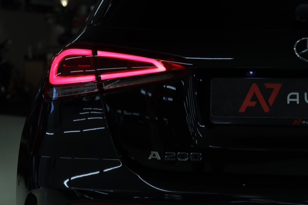 Mercedes-Benz A-Klasse 200 AMG PANO/NAP/MEMORY/KEYLES/BURM/CAM/VOL Mercedes-Benz A-Klasse 200 AMG PANO/NAP/MEMORY/KEYLES/BURM/CAM/VOL