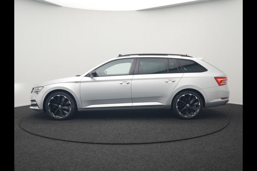 Škoda Superb Combi 1.4 TSI iV Sportline Plug In Hybrid 218pk Dealer O.H PHEV | Trekhaak Af Fabriek | Panodak | Adaptive Cruise | Camera | Alcantara Sportstoelen Memory & Verwarmd | Apple Carplay | Navigatie | Crystal LED | Sportstuur Vewarmd | Virtual | DAB |