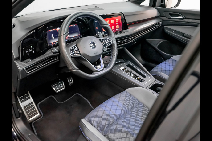 Volkswagen Golf 2.0 TSI R 4Motion | Pano Volkswagen Golf 2.0 TSI R 4Motion | Pano