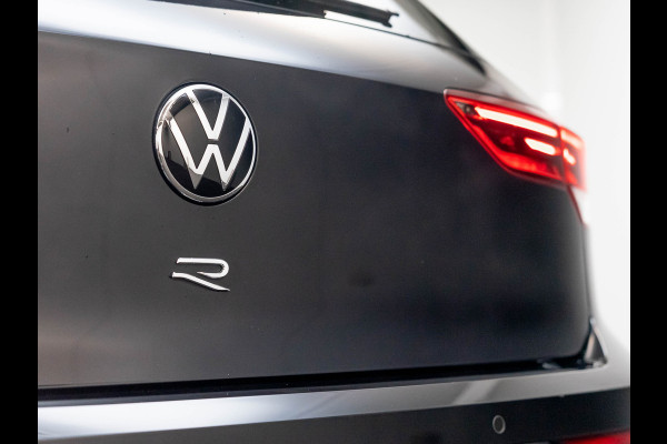 Volkswagen Golf 2.0 TSI R 4Motion | Pano Volkswagen Golf 2.0 TSI R 4Motion | Pano