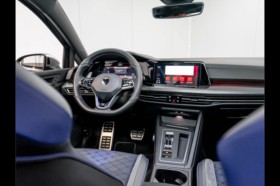 Volkswagen Golf 2.0 TSI R 4Motion | Pano Volkswagen Golf 2.0 TSI R 4Motion | Pano