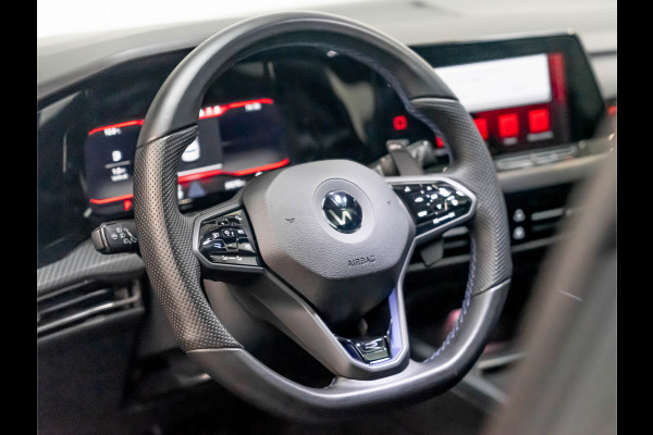 Volkswagen Golf 2.0 TSI R 4Motion | Pano Volkswagen Golf 2.0 TSI R 4Motion | Pano