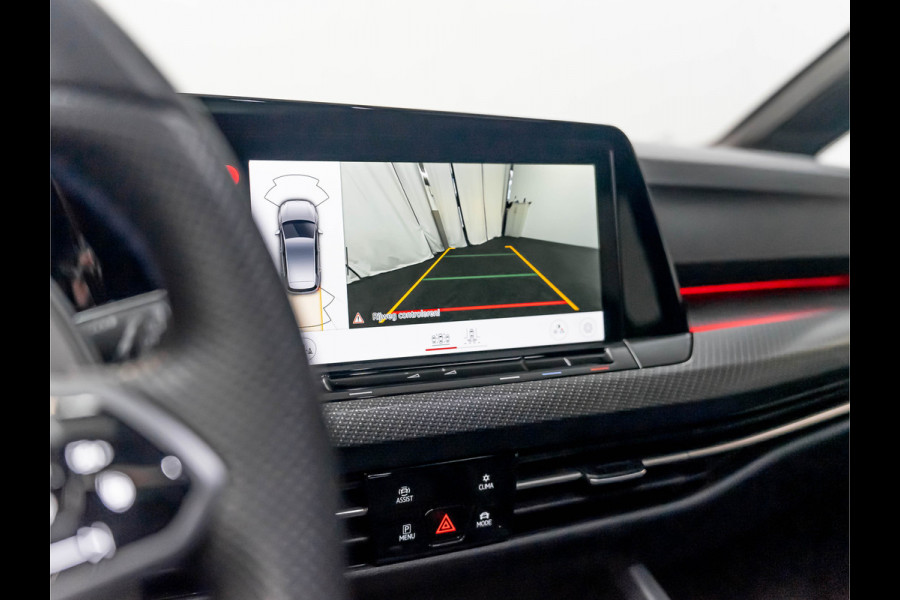 Volkswagen Golf 2.0 TSI R 4Motion | Pano Volkswagen Golf 2.0 TSI R 4Motion | Pano