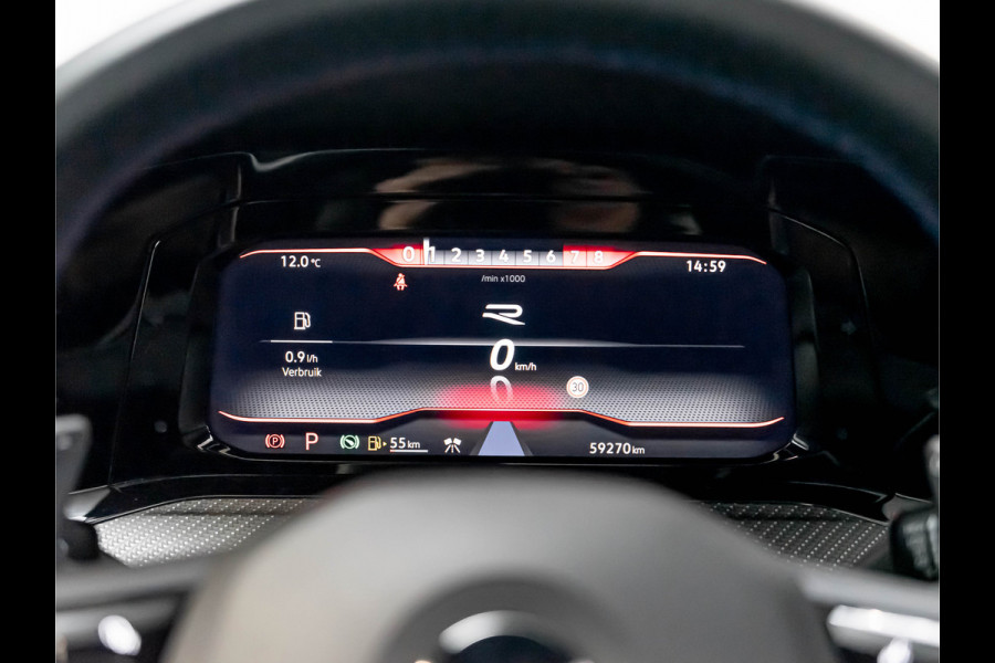 Volkswagen Golf 2.0 TSI R 4Motion | Pano Volkswagen Golf 2.0 TSI R 4Motion | Pano