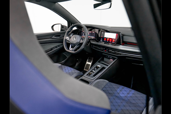 Volkswagen Golf 2.0 TSI R 4Motion | Pano Volkswagen Golf 2.0 TSI R 4Motion | Pano