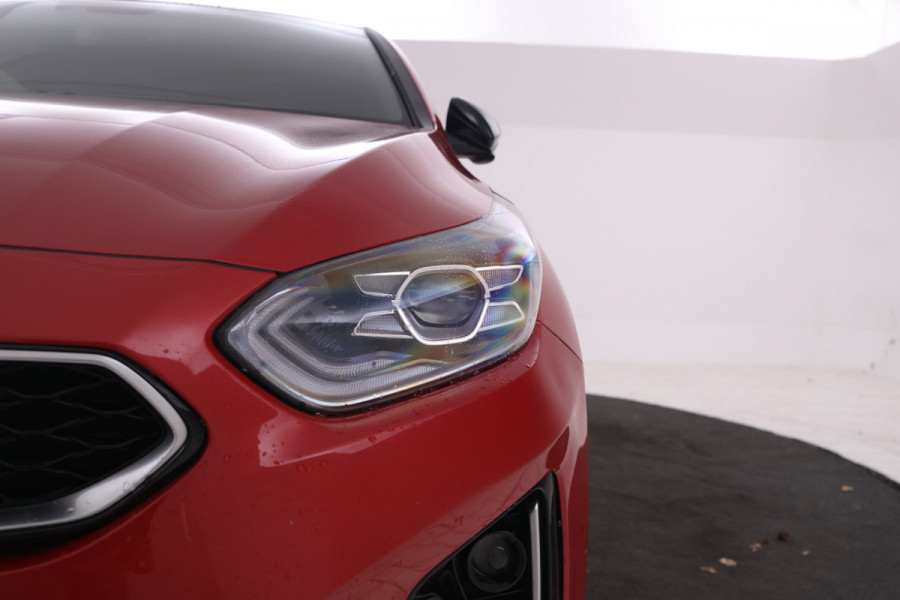 Kia ProCeed 1.6 CRDi GT-Line Uniek!! Panorama, Leer, JBL Sound Kia ProCeed 1.6 CRDi GT-Line Uniek!! Panorama, Leer, JBL Sound