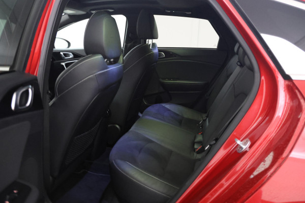 Kia ProCeed 1.6 CRDi GT-Line Uniek!! Panorama, Leer, JBL Sound Kia ProCeed 1.6 CRDi GT-Line Uniek!! Panorama, Leer, JBL Sound