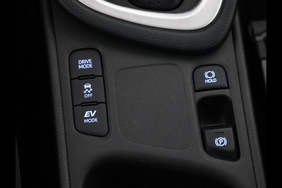 Toyota Yaris 1.5 Hybrid Bi-Tone Sport | Apple Carplay & AndroidAUTO | Camera | Privacy Glass | Toyota Yaris 1.5 Hybrid Bi-Tone Sport | Apple Carplay & AndroidAUTO | Camera | Privacy Glass |