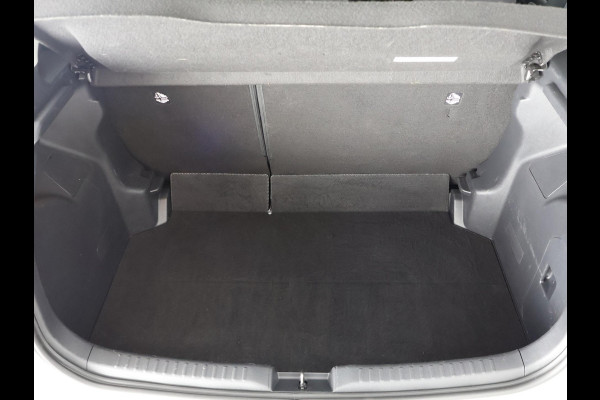 Toyota Yaris 1.5 Hybrid Bi-Tone Sport | Apple Carplay & AndroidAUTO | Camera | Privacy Glass | Toyota Yaris 1.5 Hybrid Bi-Tone Sport | Apple Carplay & AndroidAUTO | Camera | Privacy Glass |