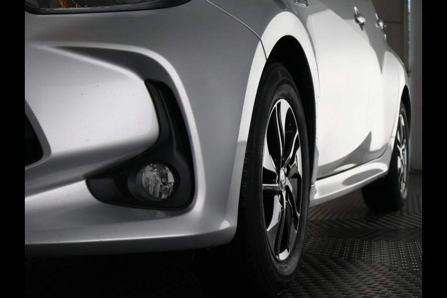 Toyota Yaris 1.5 Hybrid Bi-Tone Sport | Apple Carplay & AndroidAUTO | Camera | Privacy Glass | Toyota Yaris 1.5 Hybrid Bi-Tone Sport | Apple Carplay & AndroidAUTO | Camera | Privacy Glass |