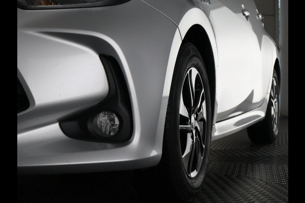 Toyota Yaris 1.5 Hybrid Bi-Tone Sport | Apple Carplay & AndroidAUTO | Camera | Privacy Glass | Toyota Yaris 1.5 Hybrid Bi-Tone Sport | Apple Carplay & AndroidAUTO | Camera | Privacy Glass |