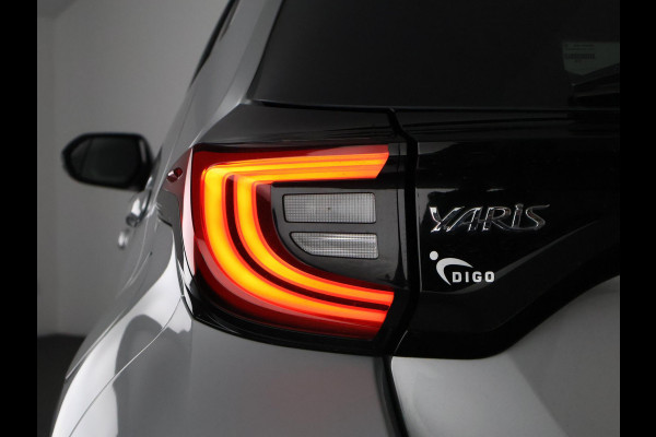 Toyota Yaris 1.5 Hybrid Bi-Tone Sport | Apple Carplay & AndroidAUTO | Camera | Privacy Glass | Toyota Yaris 1.5 Hybrid Bi-Tone Sport | Apple Carplay & AndroidAUTO | Camera | Privacy Glass |