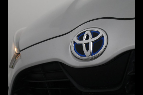 Toyota Yaris 1.5 Hybrid Bi-Tone Sport | Apple Carplay & AndroidAUTO | Camera | Privacy Glass | Toyota Yaris 1.5 Hybrid Bi-Tone Sport | Apple Carplay & AndroidAUTO | Camera | Privacy Glass |