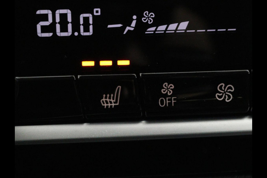 BMW 5 Serie 530e High Executive | Leder | Stoel & stuurverwarming | Adaptive cruise | Carplay | Sfeerverlichting | Camera | Live Cockpit | Navigatie | Full LED BMW 5 Serie 530e High Executive | Leder | Stoel & stuurverwarming | Adaptive cruise | Carplay | Sfeerverlichting | Camera | Live Cockpit | Navigatie | Full LED