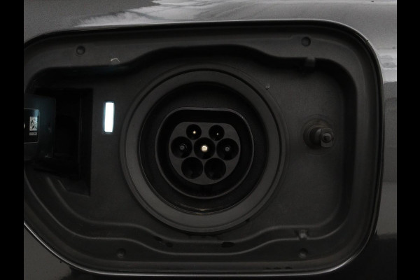 BMW 5 Serie 530e High Executive | Leder | Stoel & stuurverwarming | Adaptive cruise | Carplay | Sfeerverlichting | Camera | Live Cockpit | Navigatie | Full LED BMW 5 Serie 530e High Executive | Leder | Stoel & stuurverwarming | Adaptive cruise | Carplay | Sfeerverlichting | Camera | Live Cockpit | Navigatie | Full LED