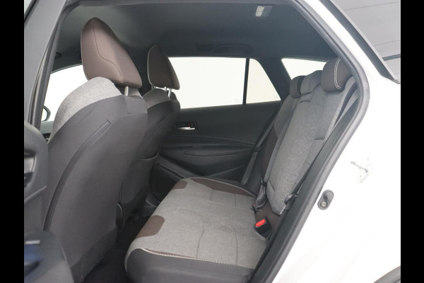 Toyota Corolla 1.8 Hybrid Trek | Stoelverwarming | Adaptive cruise | Trekhaak | Carplay | Camera | Keyless | Full LED | Navigatie | Climate control Toyota Corolla 1.8 Hybrid Trek | Stoelverwarming | Adaptive cruise | Trekhaak | Carplay | Camera | Keyless | Full LED | Navigatie | Climate control