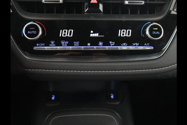 Toyota Corolla 1.8 Hybrid Trek | Stoelverwarming | Adaptive cruise | Trekhaak | Carplay | Camera | Keyless | Full LED | Navigatie | Climate control Toyota Corolla 1.8 Hybrid Trek | Stoelverwarming | Adaptive cruise | Trekhaak | Carplay | Camera | Keyless | Full LED | Navigatie | Climate control