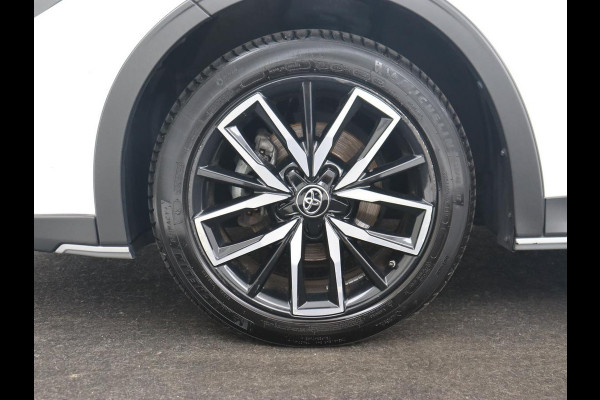 Toyota Corolla 1.8 Hybrid Trek | Stoelverwarming | Adaptive cruise | Trekhaak | Carplay | Camera | Keyless | Full LED | Navigatie | Climate control Toyota Corolla 1.8 Hybrid Trek | Stoelverwarming | Adaptive cruise | Trekhaak | Carplay | Camera | Keyless | Full LED | Navigatie | Climate control