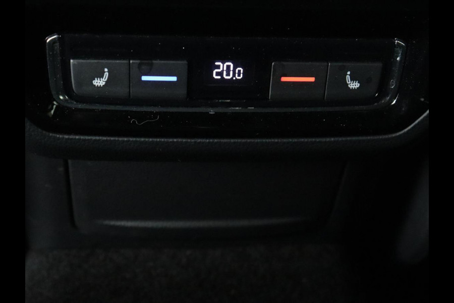 Volkswagen Arteon 1.4 TSI eHybrid Elegance | Nappaleder | Stoel & stuurverwarming | Camera | Massage | Matrix LED | Adaptive cruise | Navigatie | Achterbankverwarming | Virtual Cockpit | PHEV Volkswagen Arteon 1.4 TSI eHybrid Elegance | Nappaleder | Stoel & stuurverwarming | Camera | Massage | Matrix LED | Adaptive cruise | Navigatie | Achterbankverwarming | Virtual Cockpit | PHEV