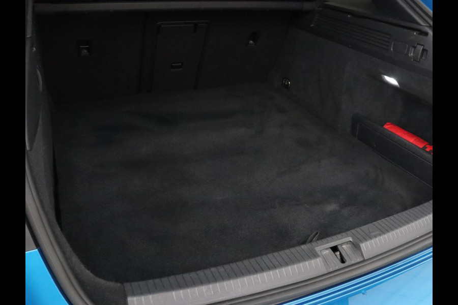 Volkswagen Arteon 1.4 TSI eHybrid Elegance | Nappaleder | Stoel & stuurverwarming | Camera | Massage | Matrix LED | Adaptive cruise | Navigatie | Achterbankverwarming | Virtual Cockpit | PHEV Volkswagen Arteon 1.4 TSI eHybrid Elegance | Nappaleder | Stoel & stuurverwarming | Camera | Massage | Matrix LED | Adaptive cruise | Navigatie | Achterbankverwarming | Virtual Cockpit | PHEV