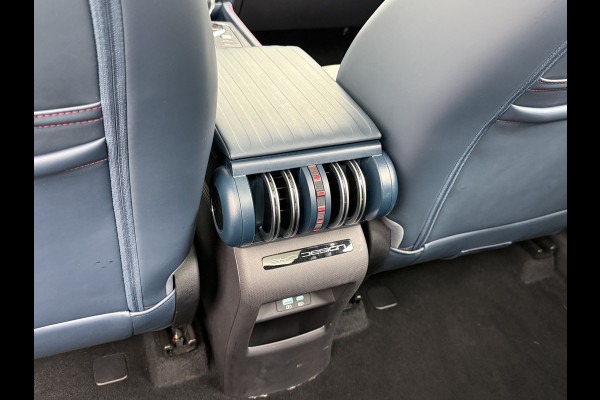 BYD ATTO 3 60kWh 204pk Design SOH 94% Pano-dak Leer+Elektr.Verst. Warmtepomp Adaptieve Cruise 360°Camera Apple Carplay Android Auto Elektr. Verkeersbord detectie WiFi DAB Led Rijstrooksensor Keyless Smartphone Entry Fabrieksgarantie tot 20-12-2030/150.000km Garantie. Op de LFP Accu tot 20-12-2030/200.000km €44.000,- Nieuw! BYD ATTO 3 60kWh 204pk Design SOH 94% Pano-dak Leer+Elektr.Verst. Warmtepomp Adaptieve Cruise 360°Camera Apple Carplay Android Auto Elektr. Verkeersbord detectie WiFi DAB Led Rijstrooksensor Keyless Smartphone Entry Fabrieksgarantie tot 20-12-2030/150.000km Garantie. Op de LFP Accu tot 20-12-2030/200.000km €44.000,- Nieuw!