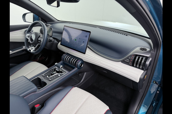 BYD ATTO 3 60kWh 204pk Design SOH 94% Pano-dak Leer+Elektr.Verst. Warmtepomp Adaptieve Cruise 360°Camera Apple Carplay Android Auto Elektr. Verkeersbord detectie WiFi DAB Led Rijstrooksensor Keyless Smartphone Entry Fabrieksgarantie tot 20-12-2030/150.000km Garantie. Op de LFP Accu tot 20-12-2030/200.000km €44.000,- Nieuw! BYD ATTO 3 60kWh 204pk Design SOH 94% Pano-dak Leer+Elektr.Verst. Warmtepomp Adaptieve Cruise 360°Camera Apple Carplay Android Auto Elektr. Verkeersbord detectie WiFi DAB Led Rijstrooksensor Keyless Smartphone Entry Fabrieksgarantie tot 20-12-2030/150.000km Garantie. Op de LFP Accu tot 20-12-2030/200.000km €44.000,- Nieuw!