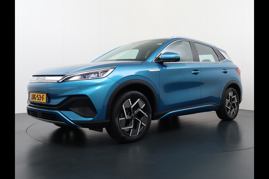 BYD ATTO 3 60kWh 204pk Design SOH 94% Pano-dak Leer+Elektr.Verst. Warmtepomp Adaptieve Cruise 360°Camera Apple Carplay Android Auto Elektr. Verkeersbord detectie WiFi DAB Led Rijstrooksensor Keyless Smartphone Entry Fabrieksgarantie tot 20-12-2030/150.000km Garantie. Op de LFP Accu tot 20-12-2030/200.000km €44.000,- Nieuw! BYD ATTO 3 60kWh 204pk Design SOH 94% Pano-dak Leer+Elektr.Verst. Warmtepomp Adaptieve Cruise 360°Camera Apple Carplay Android Auto Elektr. Verkeersbord detectie WiFi DAB Led Rijstrooksensor Keyless Smartphone Entry Fabrieksgarantie tot 20-12-2030/150.000km Garantie. Op de LFP Accu tot 20-12-2030/200.000km €44.000,- Nieuw!