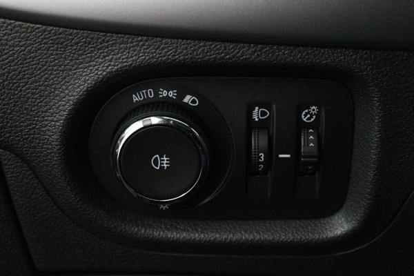 Opel Astra 1.0 Turbo Business (PARKEERSENSOREN, CRUISE CONTROL, NAVIGATIE, BLUETOOTH) Opel Astra 1.0 Turbo Business (PARKEERSENSOREN, CRUISE CONTROL, NAVIGATIE, BLUETOOTH)