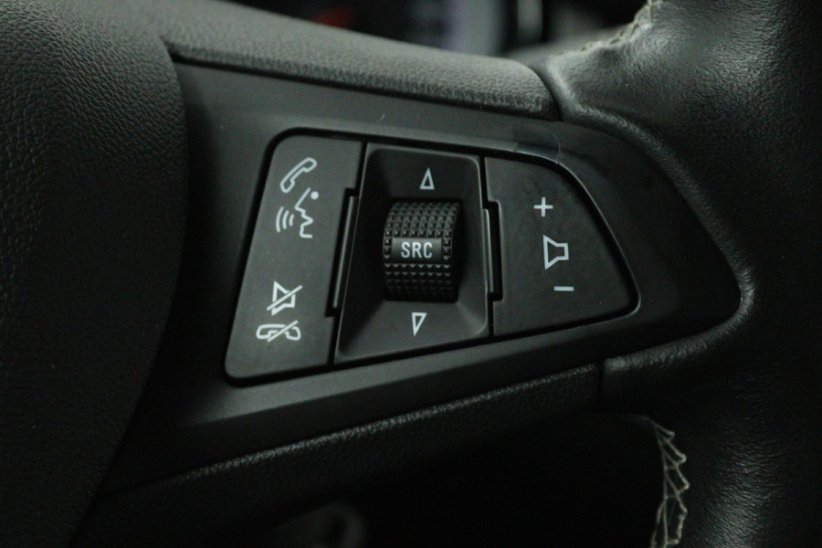 Opel Astra 1.0 Turbo Business (PARKEERSENSOREN, CRUISE CONTROL, NAVIGATIE, BLUETOOTH) Opel Astra 1.0 Turbo Business (PARKEERSENSOREN, CRUISE CONTROL, NAVIGATIE, BLUETOOTH)