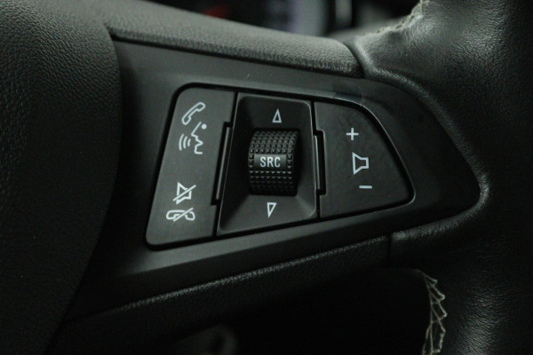 Opel Astra 1.0 Turbo Business (PARKEERSENSOREN, CRUISE CONTROL, NAVIGATIE, BLUETOOTH) Opel Astra 1.0 Turbo Business (PARKEERSENSOREN, CRUISE CONTROL, NAVIGATIE, BLUETOOTH)