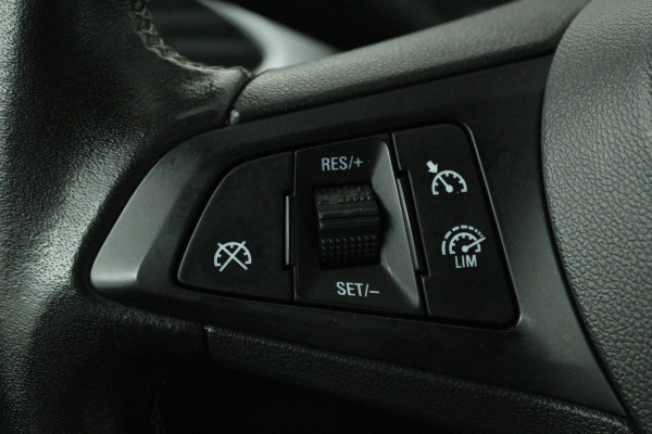 Opel Astra 1.0 Turbo Business (PARKEERSENSOREN, CRUISE CONTROL, NAVIGATIE, BLUETOOTH) Opel Astra 1.0 Turbo Business (PARKEERSENSOREN, CRUISE CONTROL, NAVIGATIE, BLUETOOTH)