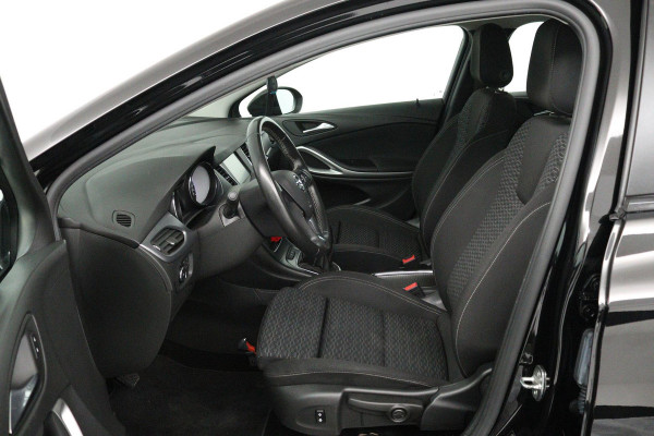 Opel Astra 1.0 Turbo Business (PARKEERSENSOREN, CRUISE CONTROL, NAVIGATIE, BLUETOOTH) Opel Astra 1.0 Turbo Business (PARKEERSENSOREN, CRUISE CONTROL, NAVIGATIE, BLUETOOTH)