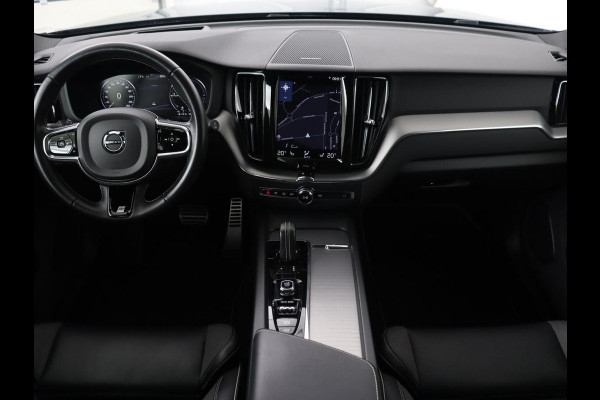 Volvo XC60 2.0 Recharge T8 AWD R Design | Panoramadak | Head-Up | Trekhaak | Harman/Kardon | Camera | Adaptive cruise | Stoelverwarming | Memory | Navigatie Volvo XC60 2.0 Recharge T8 AWD R Design | Panoramadak | Head-Up | Trekhaak | Harman/Kardon | Camera | Adaptive cruise | Stoelverwarming | Memory | Navigatie