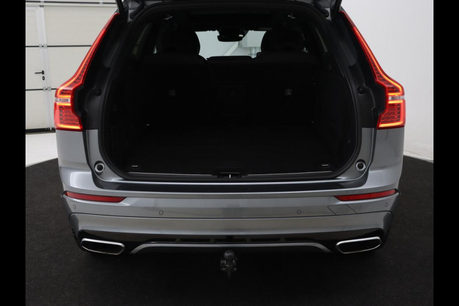 Volvo XC60 2.0 Recharge T8 AWD R Design | Panoramadak | Head-Up | Trekhaak | Harman/Kardon | Camera | Adaptive cruise | Stoelverwarming | Memory | Navigatie Volvo XC60 2.0 Recharge T8 AWD R Design | Panoramadak | Head-Up | Trekhaak | Harman/Kardon | Camera | Adaptive cruise | Stoelverwarming | Memory | Navigatie