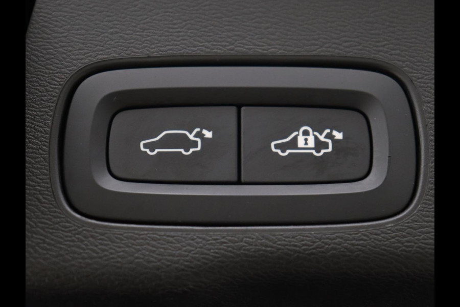 Volvo XC60 2.0 Recharge T8 AWD R Design | Panoramadak | Head-Up | Trekhaak | Harman/Kardon | Camera | Adaptive cruise | Stoelverwarming | Memory | Navigatie Volvo XC60 2.0 Recharge T8 AWD R Design | Panoramadak | Head-Up | Trekhaak | Harman/Kardon | Camera | Adaptive cruise | Stoelverwarming | Memory | Navigatie