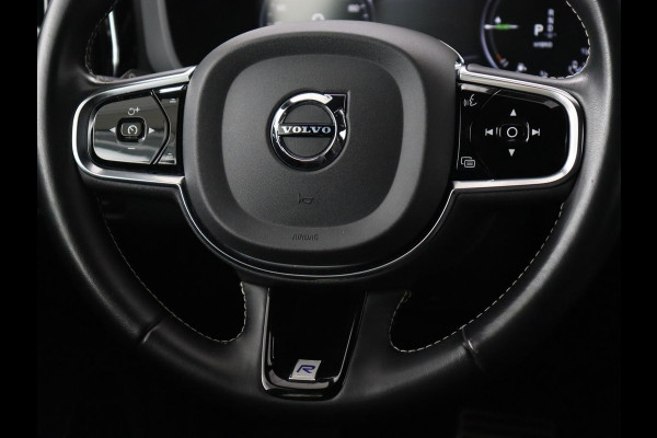 Volvo XC60 2.0 Recharge T8 AWD R Design | Panoramadak | Head-Up | Trekhaak | Harman/Kardon | Camera | Adaptive cruise | Stoelverwarming | Memory | Navigatie Volvo XC60 2.0 Recharge T8 AWD R Design | Panoramadak | Head-Up | Trekhaak | Harman/Kardon | Camera | Adaptive cruise | Stoelverwarming | Memory | Navigatie