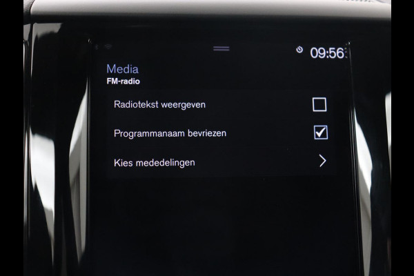 Volvo XC60 2.0 Recharge T8 AWD R Design | Panoramadak | Head-Up | Trekhaak | Harman/Kardon | Camera | Adaptive cruise | Stoelverwarming | Memory | Navigatie Volvo XC60 2.0 Recharge T8 AWD R Design | Panoramadak | Head-Up | Trekhaak | Harman/Kardon | Camera | Adaptive cruise | Stoelverwarming | Memory | Navigatie