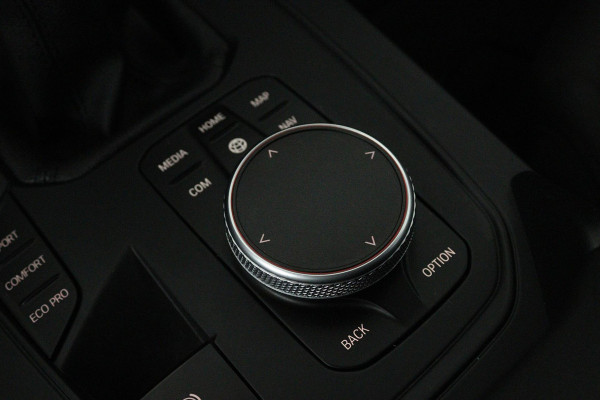 BMW 1-serie 118i Executive Edition (PARKEERSENSOREN, DIGITALE COCKPIT, NAVIGATIE, CRUISE CONTROL, DEALER ONDERHOUDEN) BMW 1-serie 118i Executive Edition (PARKEERSENSOREN, DIGITALE COCKPIT, NAVIGATIE, CRUISE CONTROL, DEALER ONDERHOUDEN)