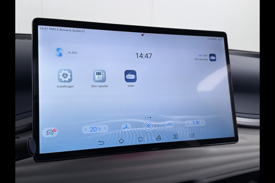 BYD ATTO 3 60kWh Design SOH 96% Panoramadak Leder+Elektr.Verst. Warmtepomp Adaptieve Cruise 360°Camera Apple Carplay Android Auto Elektr.Ac Verkeersbord detectie WiFi DAB Led Rijstrooksensor Keyless Smartphone Entry Fabrieksgarantie tot 12-12-2030 /150.000km Garantie op de LFP Accu tot 12-12-2030/200.000km €44.000,- Nieuw! BYD ATTO 3 60kWh Design SOH 96% Panoramadak Leder+Elektr.Verst. Warmtepomp Adaptieve Cruise 360°Camera Apple Carplay Android Auto Elektr.Ac Verkeersbord detectie WiFi DAB Led Rijstrooksensor Keyless Smartphone Entry Fabrieksgarantie tot 12-12-2030 /150.000km Garantie op de LFP Accu tot 12-12-2030/200.000km €44.000,- Nieuw!